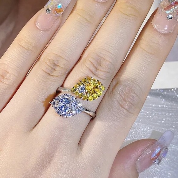 925 Silver Yellow Diamond Twist Ring - Picture 4 of 4